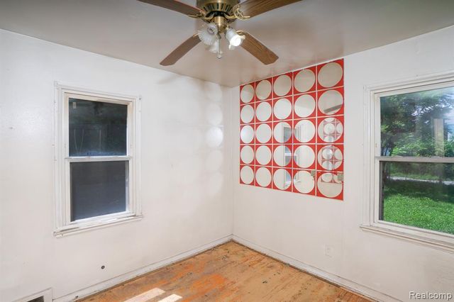 4224 W Davison, Detroit, MI 48238