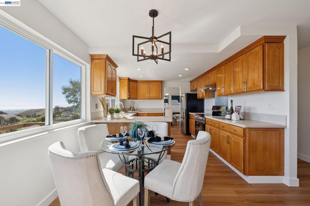 3406 Otter Ct, Hayward, CA 94542