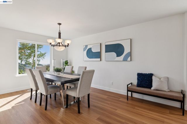 3406 Otter Ct, Hayward, CA 94542