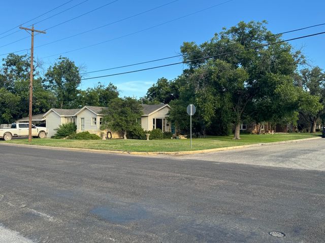 1402 S Park Street, San Angelo, TX 76901