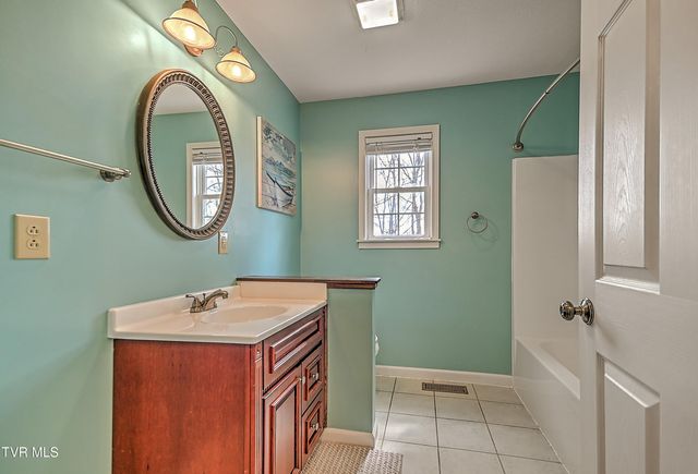 175 Amberwood Drive, Bristol, VA 24202