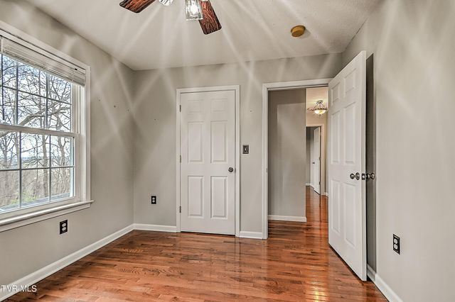 175 Amberwood Drive, Bristol, VA 24202