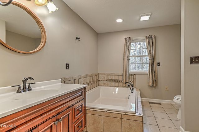 175 Amberwood Drive, Bristol, VA 24202
