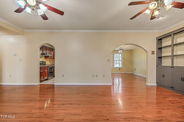 175 Amberwood Drive, Bristol, VA 24202