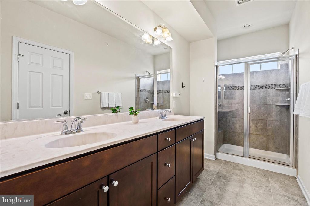 Image 18 of property listing at 6155 POSEY ST, Frederick, MD 21703