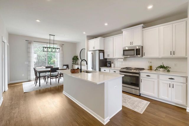 6653 Jody Avenue S, Cottage Grove, MN 55016