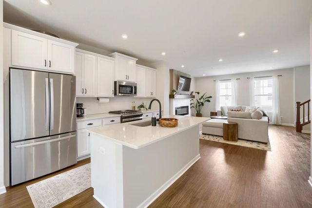 6653 Jody Avenue S, Cottage Grove, MN 55016