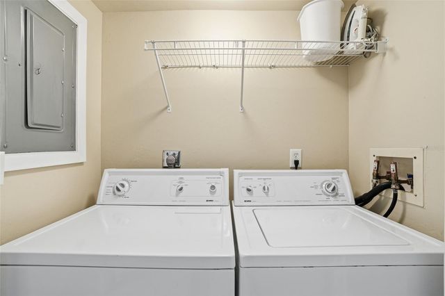 912 SE 46TH STREET 201, Cape Coral, FL 33904