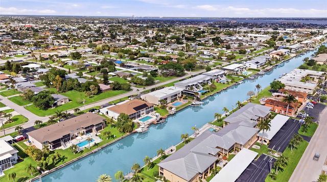 912 SE 46TH STREET 201, Cape Coral, FL 33904