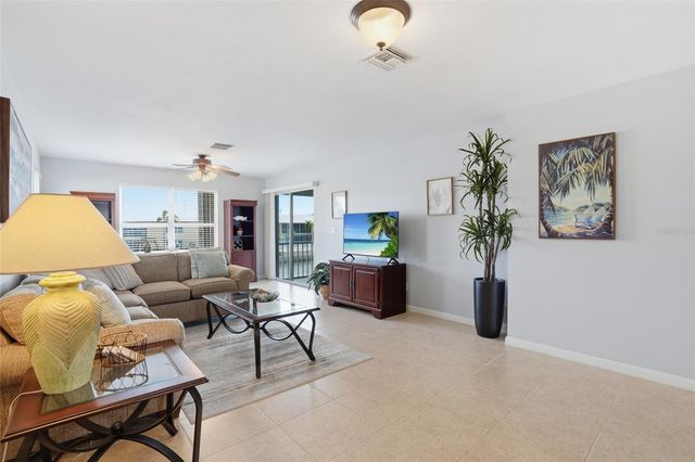 912 SE 46TH STREET 201, Cape Coral, FL 33904