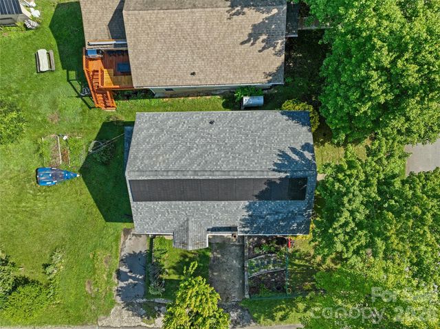 2 Pelzer Street, Asheville, NC 28804