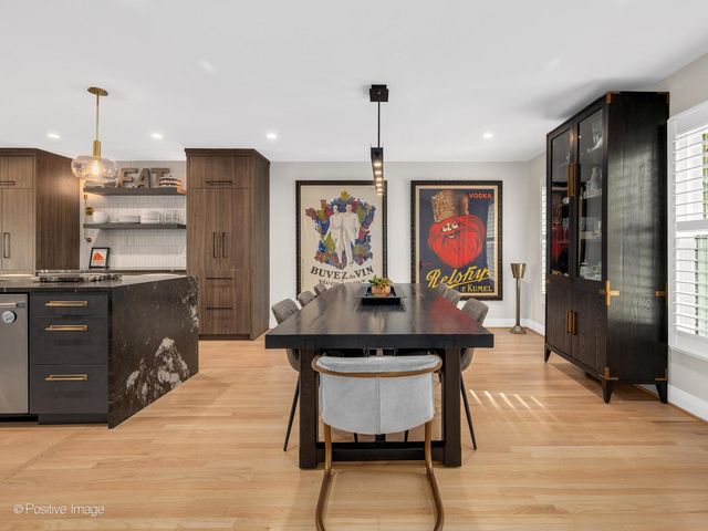 1460 Arrow Wood Lane, Downers Grove, IL 60515