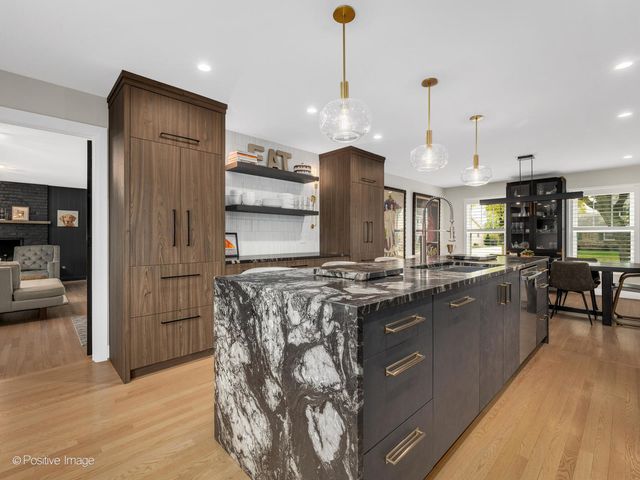 1460 Arrow Wood Lane, Downers Grove, IL 60515