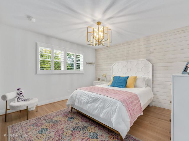 1460 Arrow Wood Lane, Downers Grove, IL 60515