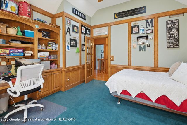 502 W Spring Meadows Lane, Dewitt, MI 48820