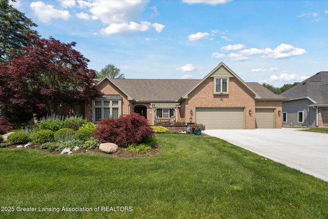 502 W Spring Meadows Lane, Dewitt, MI 48820