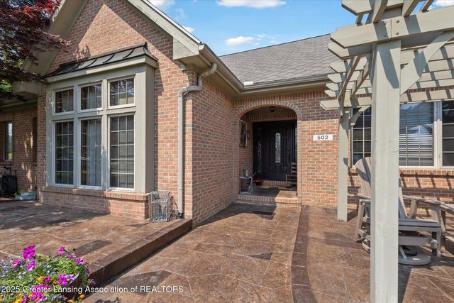 502 W Spring Meadows Lane, Dewitt, MI 48820