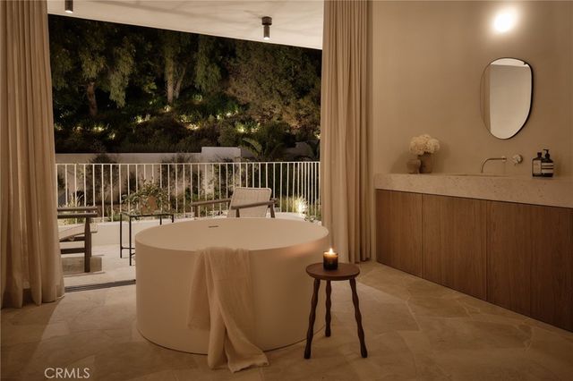 3712 Goodland Avenue, Studio City, CA 91604