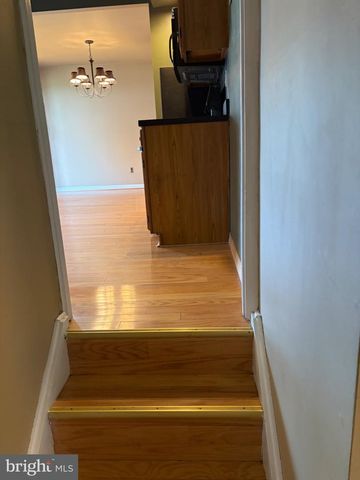 803 RENNARD CIR, Philadelphia, PA 19116