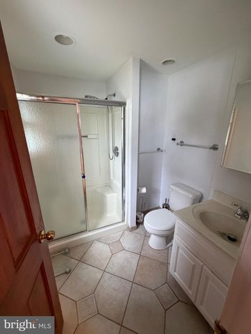 803 RENNARD CIR, Philadelphia, PA 19116
