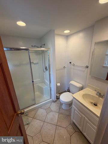 803 RENNARD CIR, Philadelphia, PA 19116