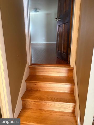 803 RENNARD CIR, Philadelphia, PA 19116