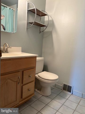 803 RENNARD CIR, Philadelphia, PA 19116