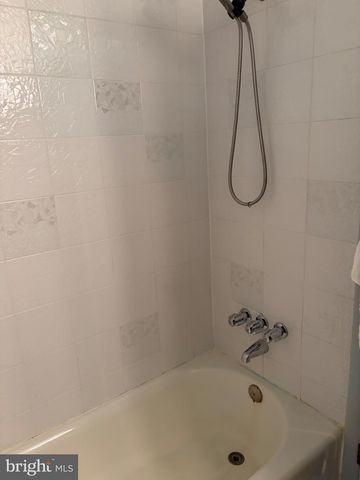 803 RENNARD CIR, Philadelphia, PA 19116