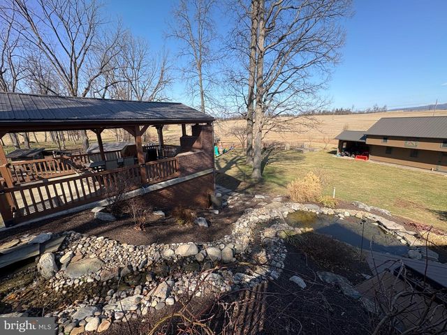 1177 WALKER RD, Chambersburg, PA 17202