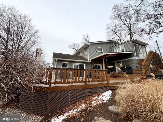 1177 WALKER RD, Chambersburg, PA 17202