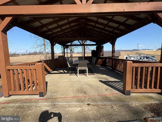 1177 WALKER RD, Chambersburg, PA 17202