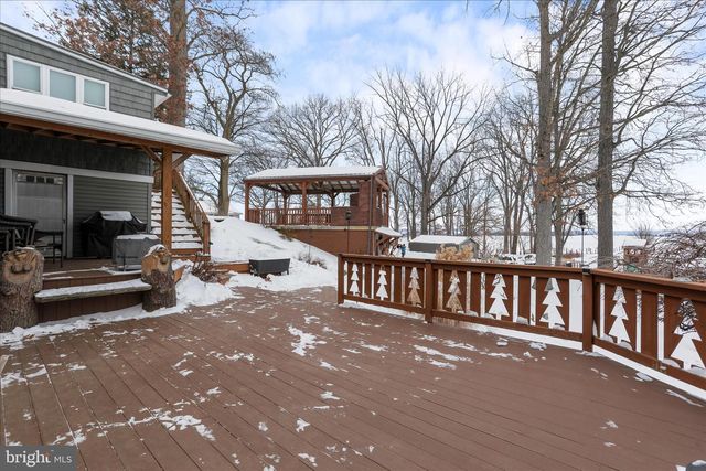 1177 WALKER RD, Chambersburg, PA 17202