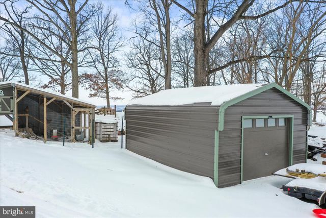 1177 WALKER RD, Chambersburg, PA 17202