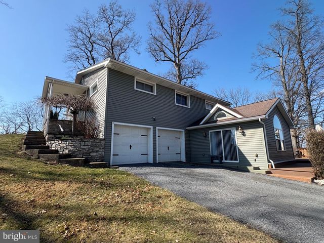 1177 WALKER RD, Chambersburg, PA 17202
