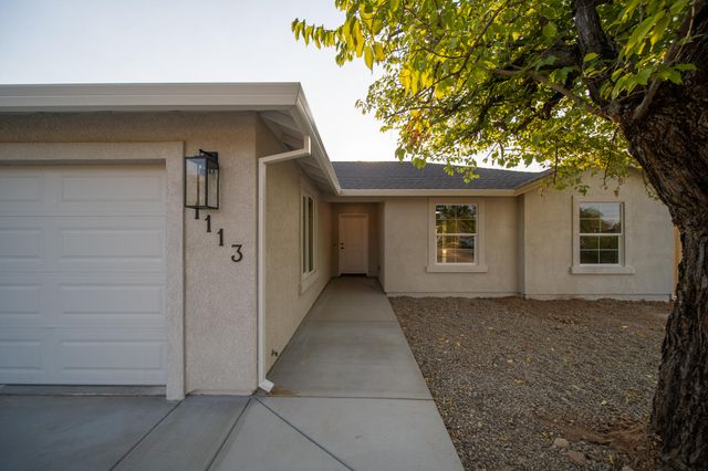 1113 Ona Lane, Redding, CA 96003