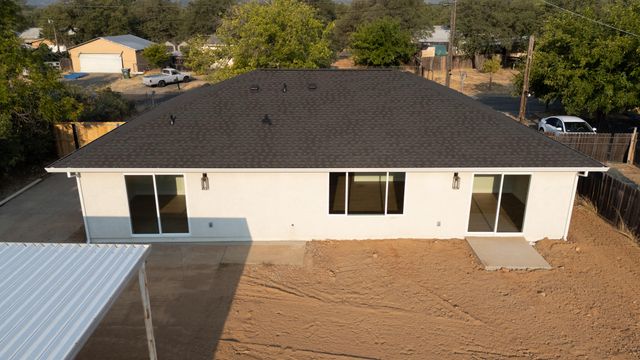 1113 Ona Lane, Redding, CA 96003
