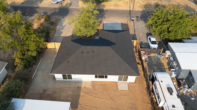 1113 Ona Lane, Redding, CA 96003
