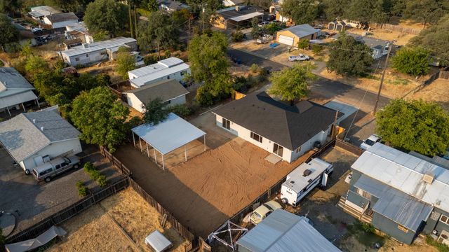 1113 Ona Lane, Redding, CA 96003