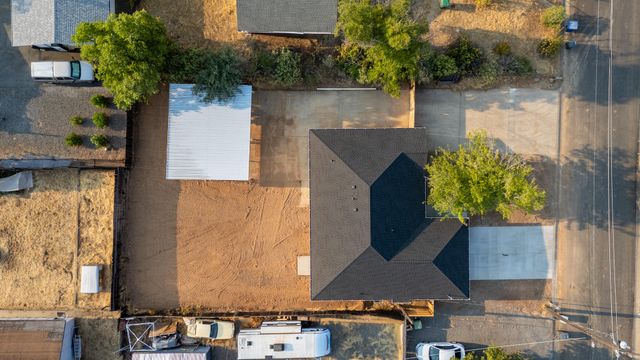 1113 Ona Lane, Redding, CA 96003