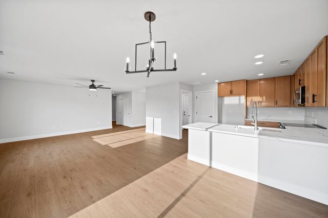 1113 Ona Lane, Redding, CA 96003