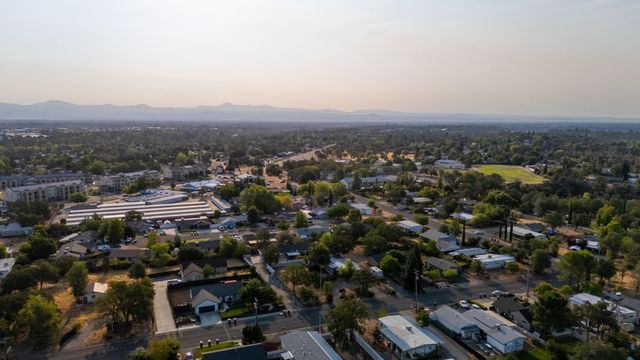 1113 Ona Lane, Redding, CA 96003