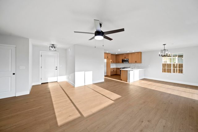 1113 Ona Lane, Redding, CA 96003