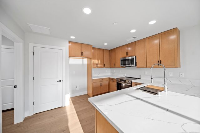 1113 Ona Lane, Redding, CA 96003