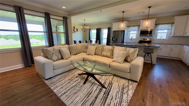 33 Riverhills Drive, Tallassee, AL 36078