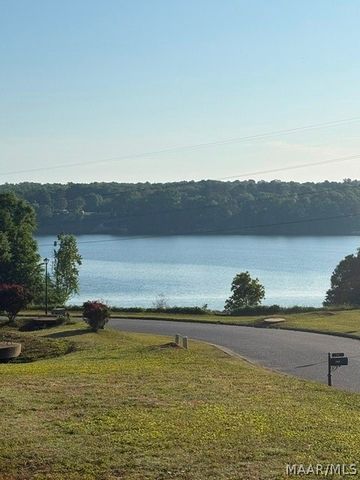 33 Riverhills Drive, Tallassee, AL 36078