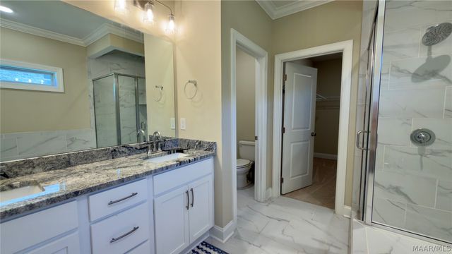 33 Riverhills Drive, Tallassee, AL 36078