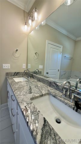 33 Riverhills Drive, Tallassee, AL 36078