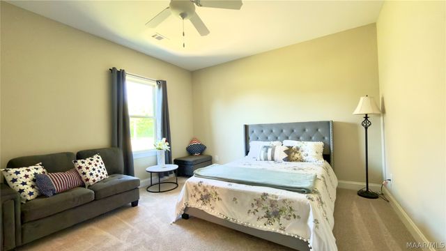 33 Riverhills Drive, Tallassee, AL 36078
