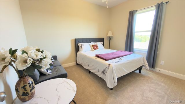 33 Riverhills Drive, Tallassee, AL 36078