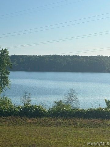 33 Riverhills Drive, Tallassee, AL 36078